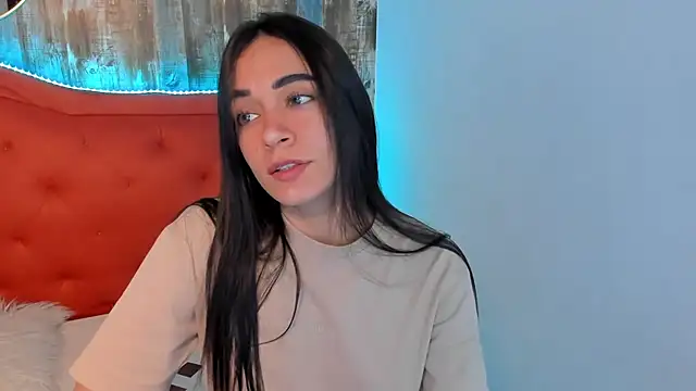 Emma Sophia2 online show from 02-26-25, 05:09