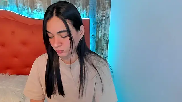 Emma Sophia2 online show from 02-26-25, 08:15