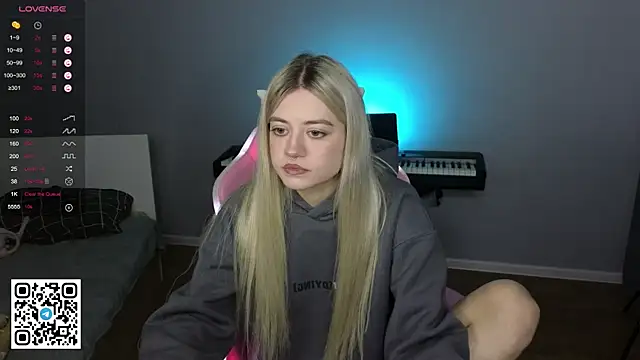 Snapshot of mybunnywendy chatting on 02-19-25, 10:20 mybunnywendy online show from 02-19-25, 10:20