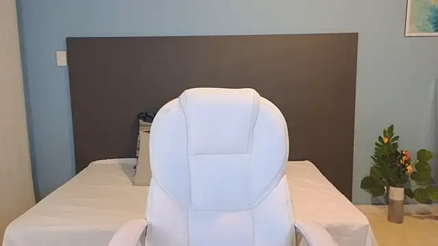 maiaa ruiz online show from 01-16-25, 01:36