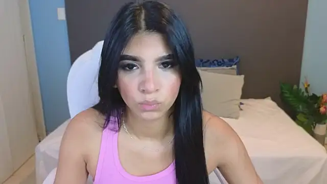 maiaa ruiz online show from 01-25-25, 01:08