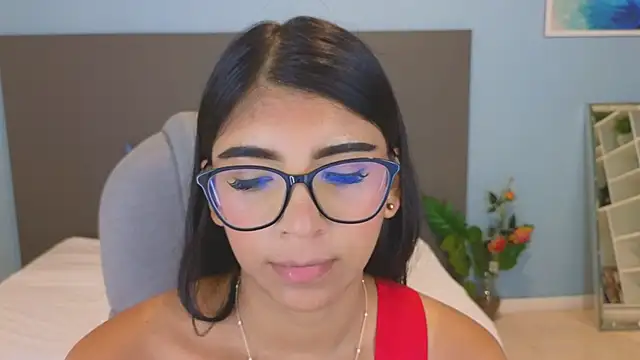 maiaa ruiz online show from 10-20-25, 03:01