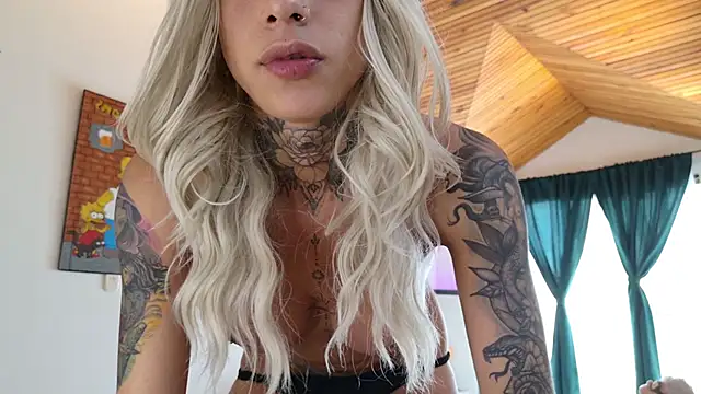 Snapshot of Juana_777 chatting on 09-28-25, 03:50 Juana 777 online show from 09-28-25, 03:50