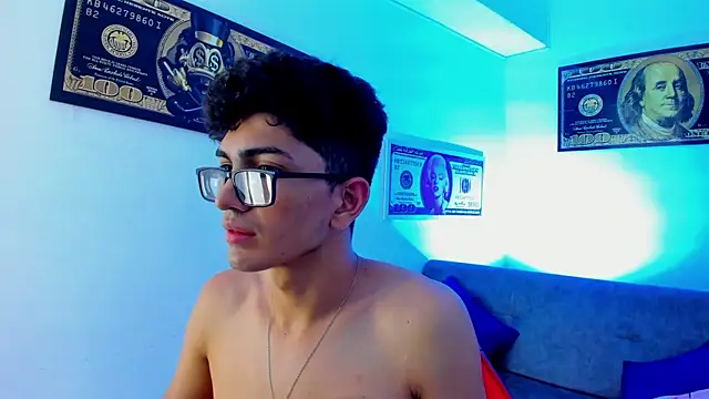 TylerWhite  online show from 01-09-25, 08:55