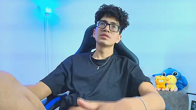 TylerWhite  online show from 10-25-25, 03:25