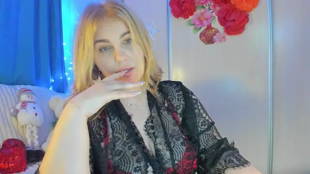 CoraSwon online show from 01-02-25, 07:18