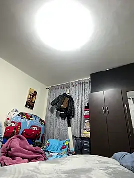 astrid-omega online show from 01-01-25, 04:18