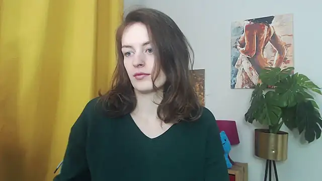 juicyNadine online show from 11-19-25, 05:40