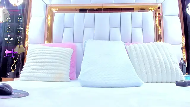 RileySweett online show from 11-24-25, 11:43