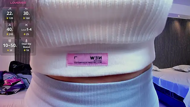 Snapshot of paulina_sweett_ chatting on 02-25-26, 01:10 paulina sweett online show from 02-25-26, 01:10