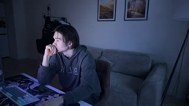 MarkusDean online show from 01-02-25, 10:37
