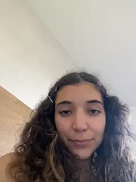 Snapshot of uniquerossie chatting on 11-13-25, 10:14 uniquerossie online show from 11-13-25, 10:14