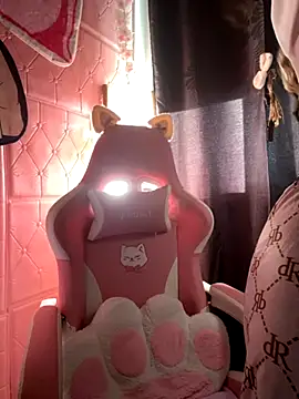 Snapshot of Chachou000 chatting on 10-06-25, 03:20 Chachou000 online show from 10-06-25, 03:20