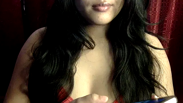 Snapshot of charming_karishma chatting on 09-14-25, 05:28 charming karishma online show from 09-14-25, 05:28