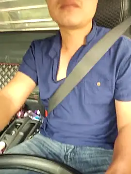 Vanilahirl online show from 11-22-25, 06:01