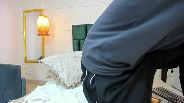 Levy Steve online show from 09-12-25, 03:28