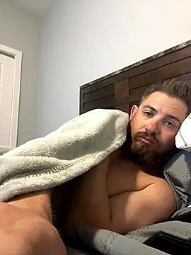 Snapshot of caliguy37 chatting on 09-13-25, 04:01 caliguy37 online show from 09-13-25, 04:01