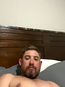 Snapshot of caliguy37 chatting on 11-10-25, 06:23 caliguy37 online show from 11-10-25, 06:23