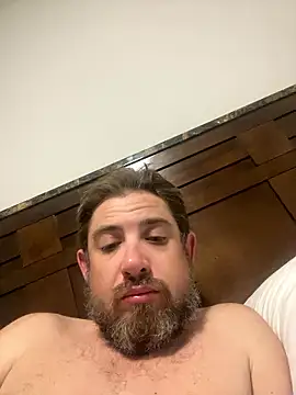 Snapshot of caliguy37 chatting on 01-09-26, 05:43 caliguy37 online show from 01-09-26, 05:43