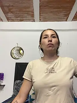 Iris love18 online show from 02-05-25, 05:09