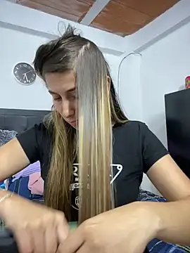 Iris love18 online show from 02-05-25, 11:28