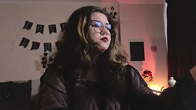 Laura Karamazov online show from 02-13-26, 10:00