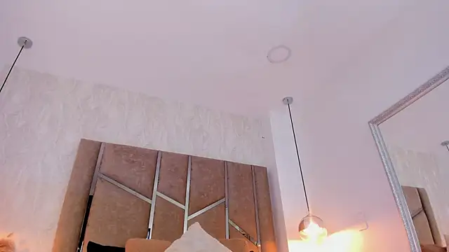 Martinaa Jones  online show from 03-23-26, 12:53