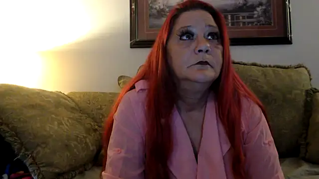 LexxiLeeds online show from 10-12-25, 10:25