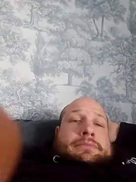 Snapshot of destructeur6 chatting on 12-22-25, 12:35 destructeur6 online show from 12-22-25, 12:35