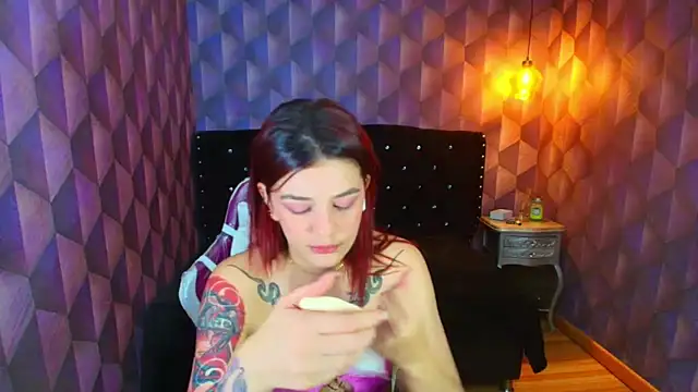 LiaHarryis online show from 10-30-25, 05:46