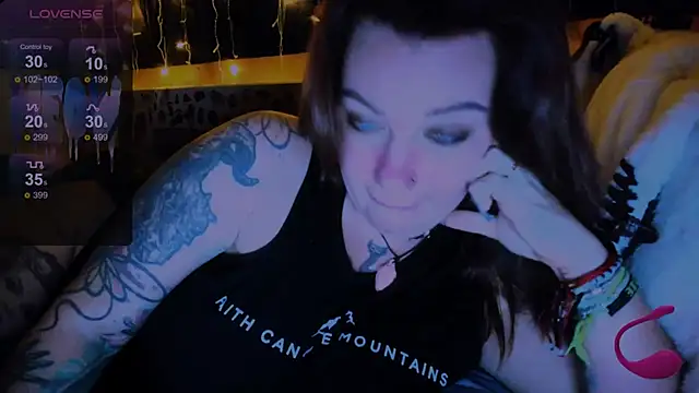 EllieOz online show from 12-12-24, 09:15