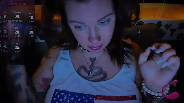EllieOz online show from 12-16-24, 05:54