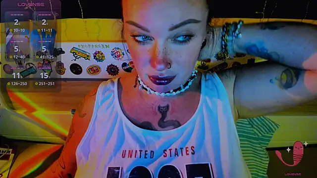 EllieOz online show from 11-16-25, 04:56
