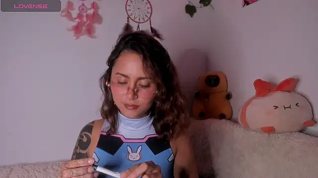 Violette-Ramirez01 online show from 02-12-26, 12:27