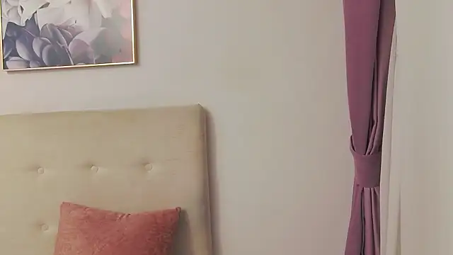 CassieHilton online show from 01-07-26, 10:56