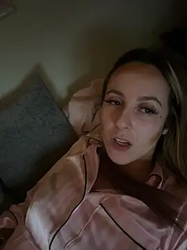 Miss emilee online show from 12-17-24, 11:38