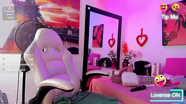 yuliana millerr online show from 12-15-24, 06:48