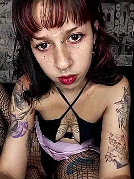 Snapshot of toxicsharmmy chatting on 10-20-25, 12:33 toxicsharmmy online show from 10-20-25, 12:33