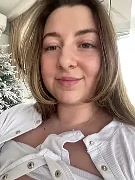 curvyflawless online show from 01-29-25, 11:41