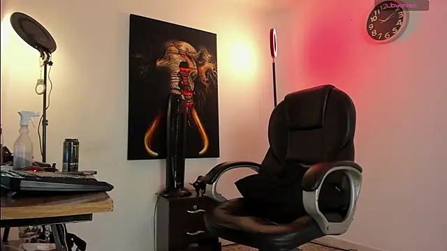 Snapshot of Nicolas_Fellener chatting on 12-04-25, 04:44 Nicolas Fellener online show from 12-04-25, 04:44