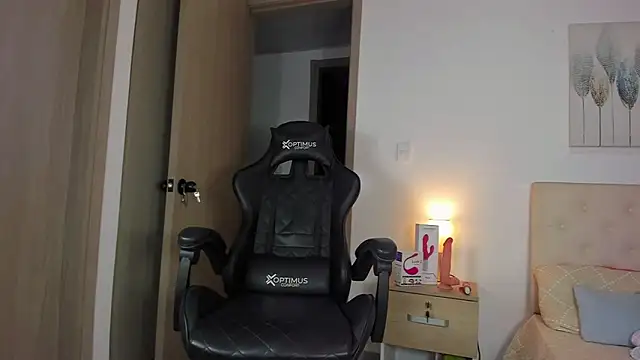 Snapshot of brenda_x_69 chatting on 02-11-25, 01:10 brenda x 69 online show from 02-11-25, 01:10