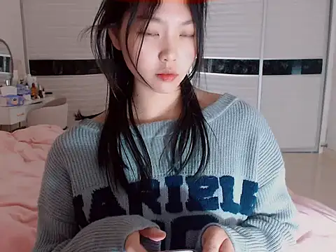 Snapshot of -Lucky_Girl chatting on 01-09-25, 11:25 -Lucky Girl online show from 01-09-25, 11:25