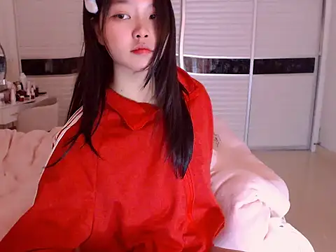 Snapshot of -Lucky_Girl chatting on 02-03-25, 05:18 -Lucky Girl online show from 02-03-25, 05:18