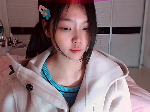 Snapshot of -Lucky_Girl chatting on 02-03-25, 08:46 -Lucky Girl online show from 02-03-25, 08:46