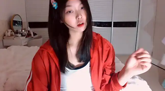 Snapshot of -Lucky_Girl chatting on 02-09-25, 11:36 -Lucky Girl online show from 02-09-25, 11:36