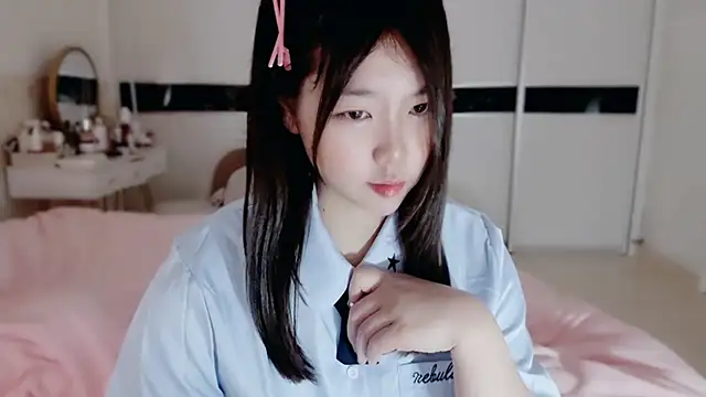 Snapshot of -Lucky_Girl chatting on 02-22-25, 03:36 -Lucky Girl online show from 02-22-25, 03:36