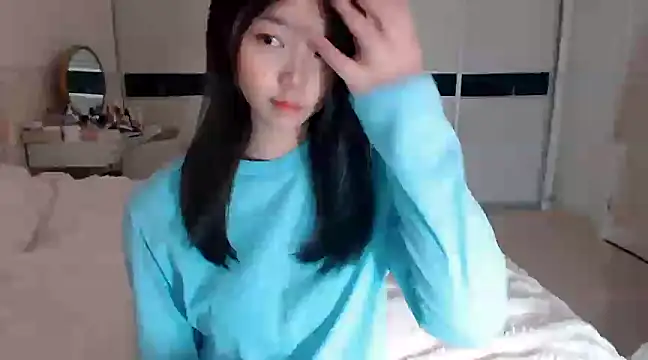 Snapshot of -Lucky_Girl chatting on 03-10-25, 01:01 -Lucky Girl online show from 03-10-25, 01:01