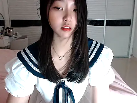 Snapshot of -Lucky_Girl chatting on 03-15-25, 03:06 -Lucky Girl online show from 03-15-25, 03:06