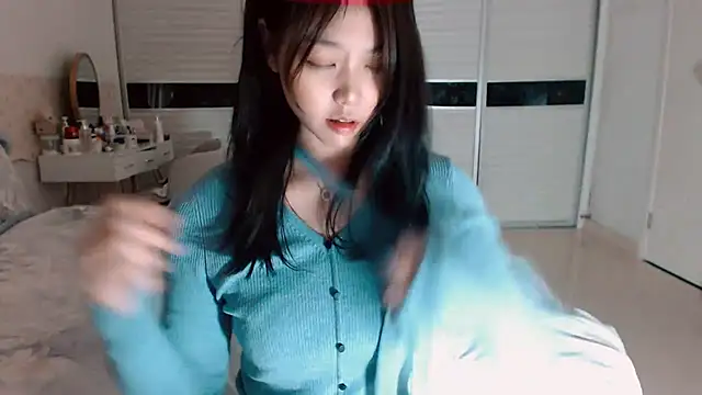 Snapshot of -Lucky_Girl chatting on 11-09-25, 10:46 -Lucky Girl online show from 11-09-25, 10:46