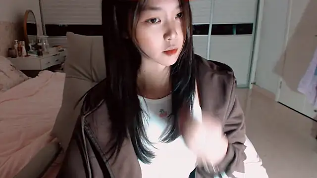 -Lucky Girl online show from 02-09-26, 12:20